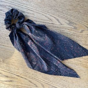 Hair scarf scrunchie